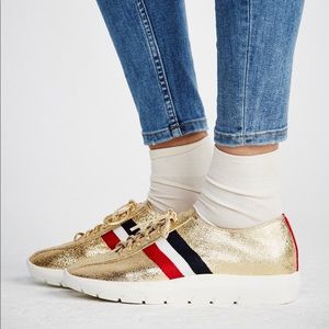 Get in Motion Sneaker